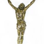 ALBEN, Christ Bullets, douilles, résine, 240 x 80 x 25 cm (dont piedestal 100 cm)