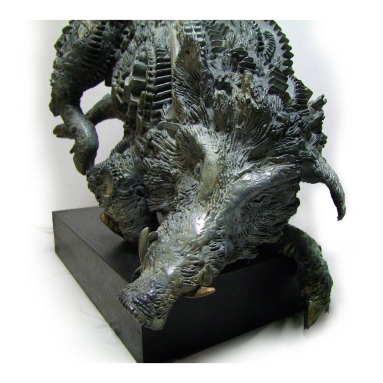 Thierry BENENATI, Ensanglier, Bronze, 54 x 55 x 26 cm