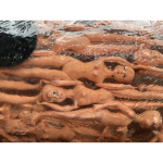 ALBEN, #BalanceTonPorc, Poupées Barbie, Résine Et Bombe Aérosol, 164 X 74 X 42 Cm