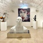 CODERCH & MALAVIA The Swimmer Polyester Patiné 114 X 130 X 77 Cm Piédestal Inox 30 X 150 X 75 Cm9 (1)