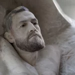 ASPENCROW, Atlas, Fibre de verre Eépoxy: poudre de marbre, poils naturels, silicone, 208 X 110 X 140 Cm