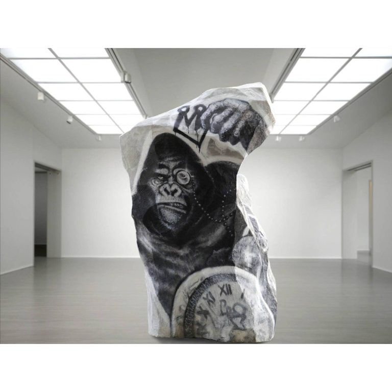 ASPENCROW, Atlas, Fibre de verre Eépoxy: poudre de marbre, poils naturels, silicone, 208 X 110 X 140 Cm