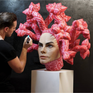 ASPENCROW, OLYMPE, Résine, Silicone, Peinture Acrylique, 80 X 85 X 80 Cm