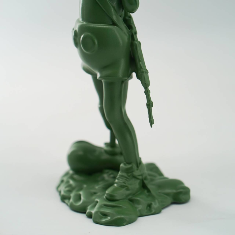 Aspencrow, Toy Soldier Boy, Résine,  27 X 13 X 9 Cm