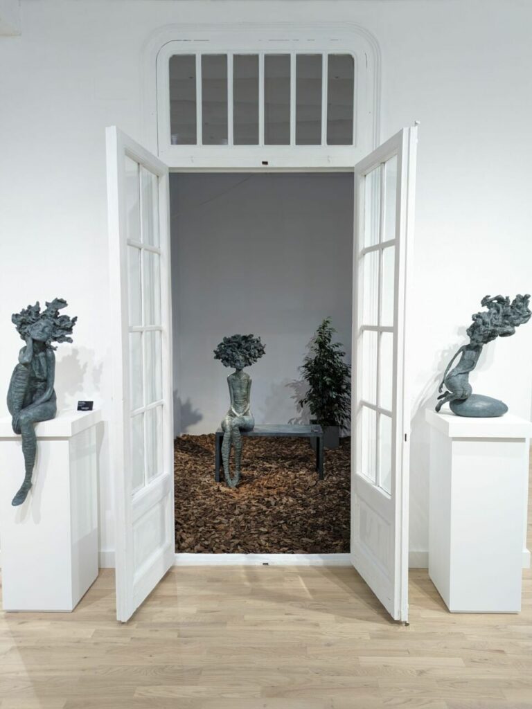 Valérie Hadida, I miss you, sculpture en bronze, 145 x 101 x 62 cm