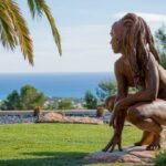 Coderch&Malavia – WalkingIn Beauty – Bronze – 216x175x136cm