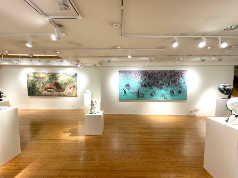 ZHANG – Installation -Fleurs De Lotus 152×320 Cm (3) 2