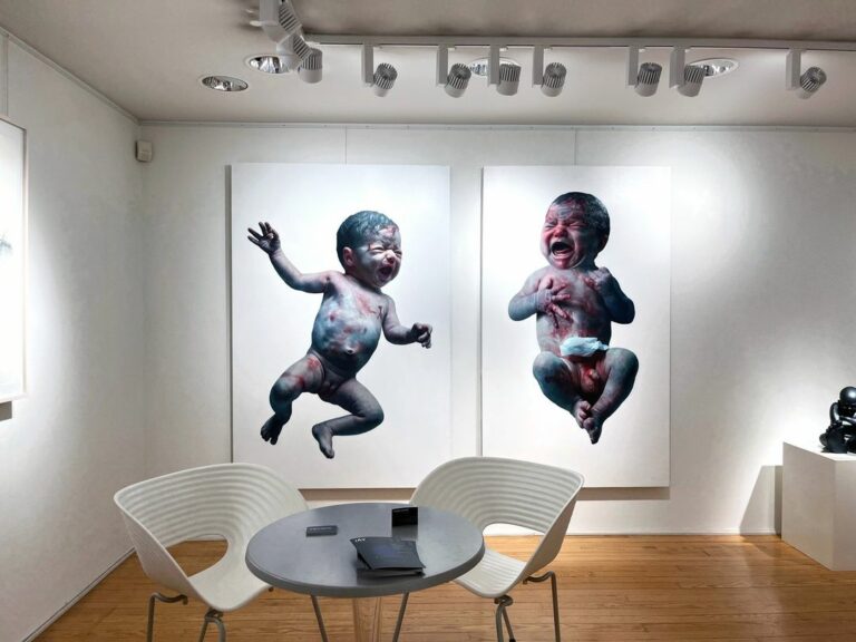MORALES Eloy Adam & Eve Floating Babies Installtion Huile Sur Toile Dyptique 195 X 110 Cm 195 X 240 Cm Total