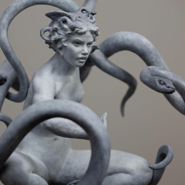 Coderch & Malavia – The Gaze of Medusa – 55.5 x 37 x 40 cm