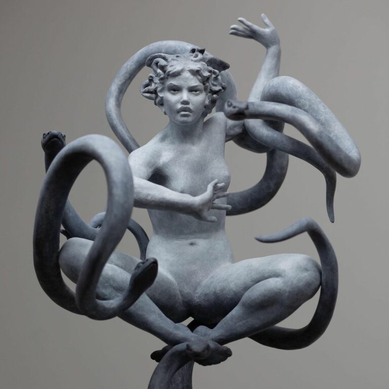 Coderch & Malavia – The Gaze of Medusa – 55.5 x 37 x 40 cm