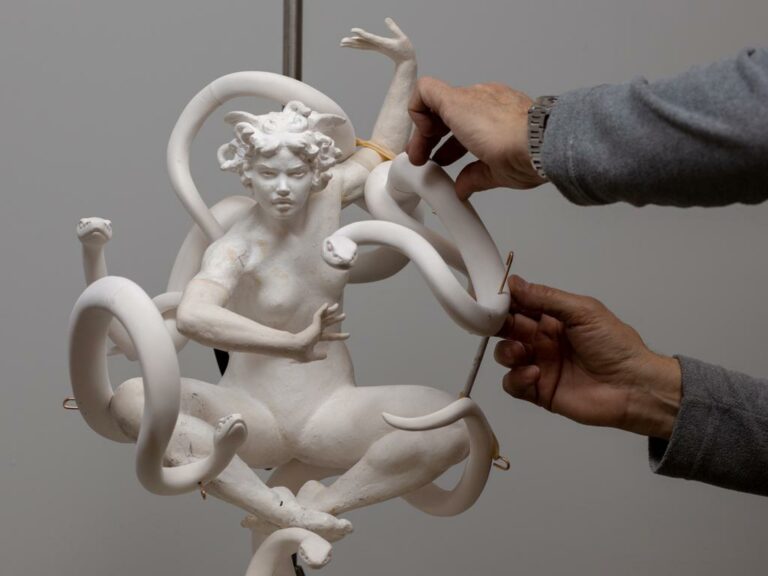 Coderch & Malavia The Gaze Of Medusa 55.5 X 37 X 40 Cm