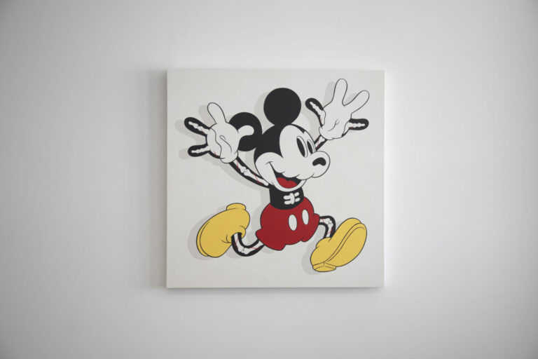 ESCRIVA – Installation -Jumping Mickey