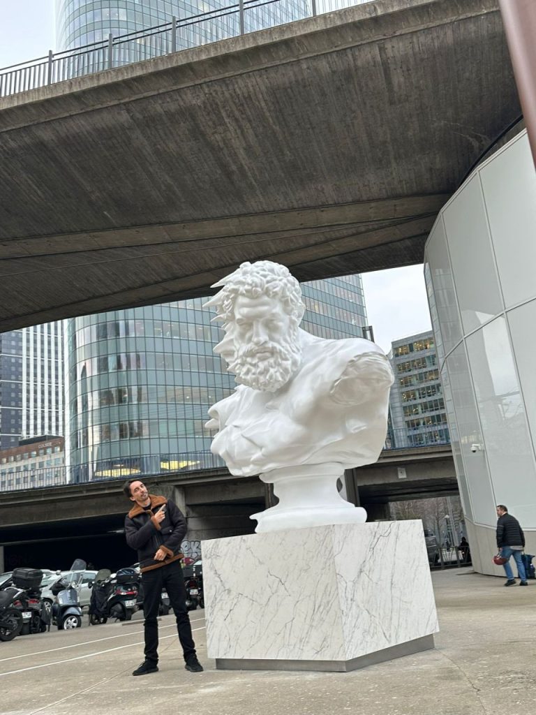 CAILLARD Hercules Wind Monumental Paris La Défense (1)